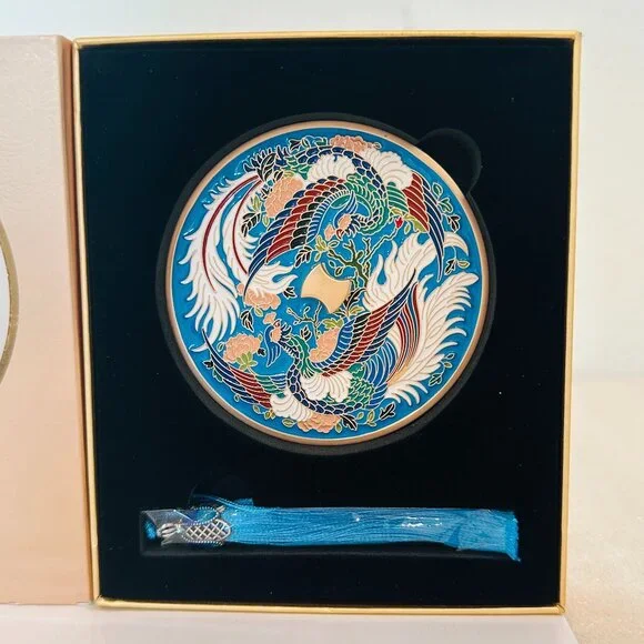 🌷New🌷 Elegant The Palace Museum Portable Makeup Mirror with Detachable Tassels